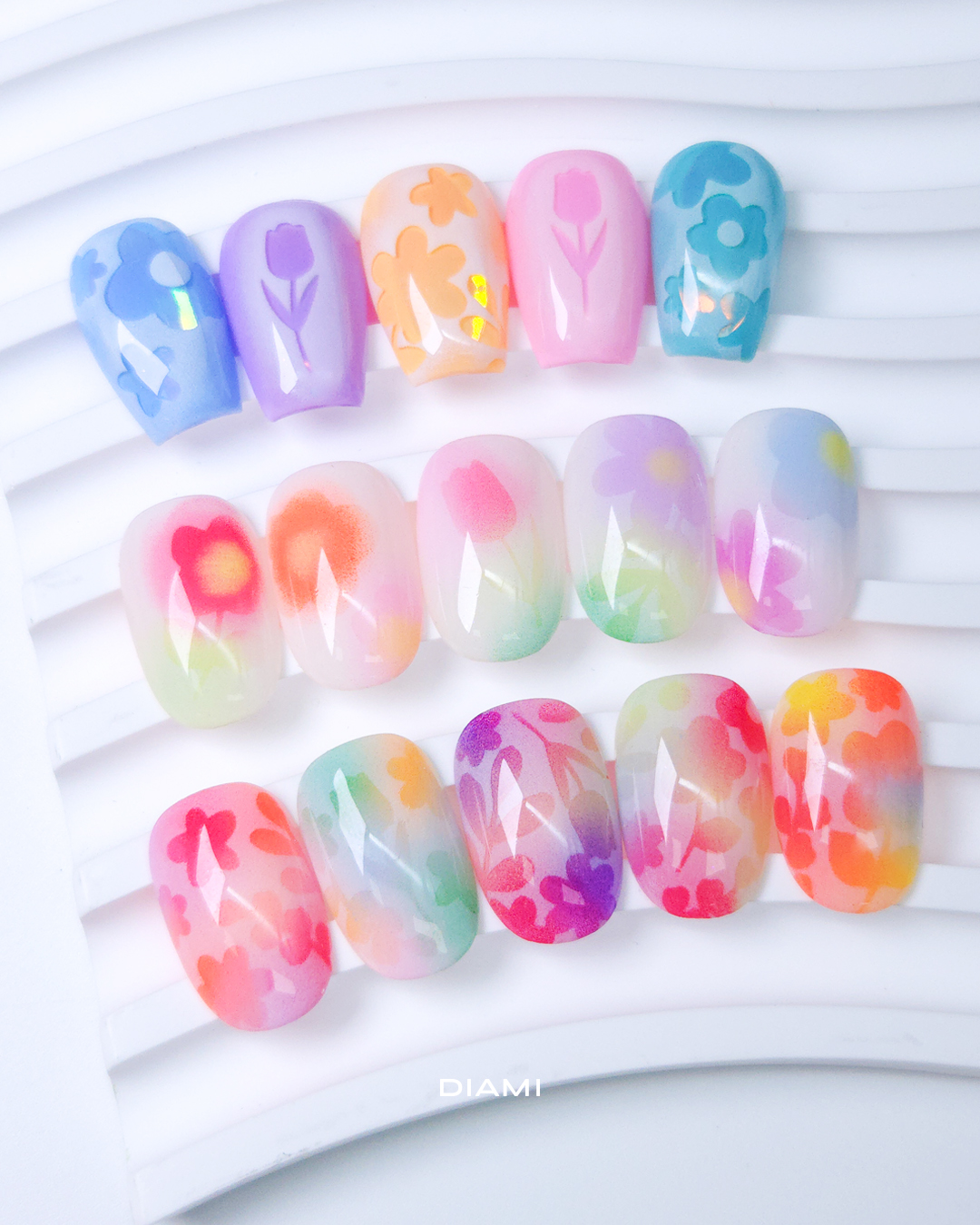DIAMI ombre and stencil nail art example